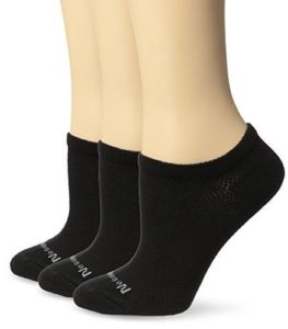 Socks can deform your feet just like shoes can. Serasox toe socks and wide-toed  shoes your feet remain in proper splay and over time you